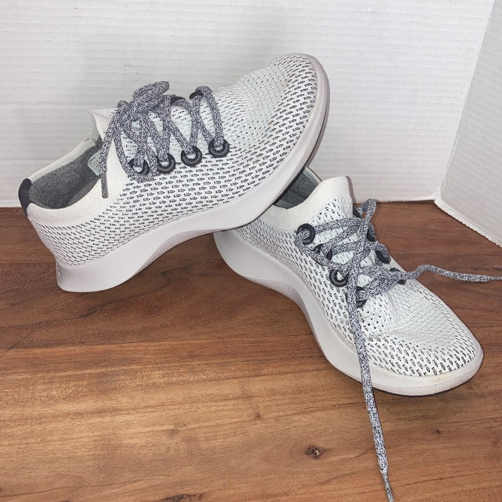 Allbirds Lightweight White Knit Women's Sneakers - Comfortable Everyday Shoe